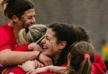 How to make a winning pitch that helps a reporter out