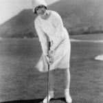 Woman-playing-golf